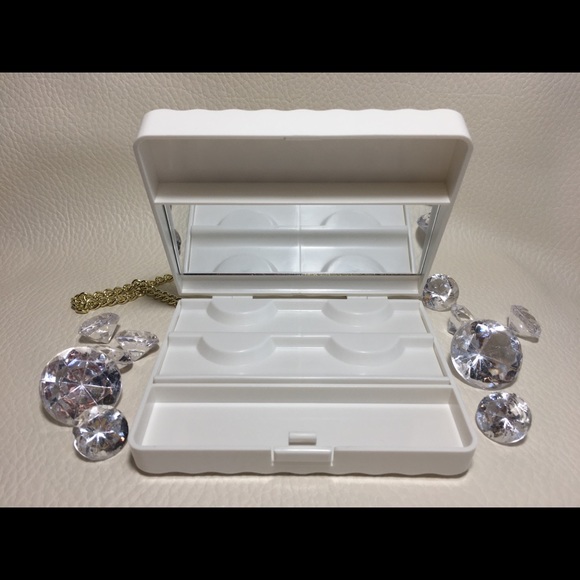 Eye Lash Purse Case • BLACK - Picture 4 of 5